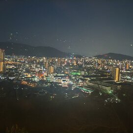 夜景が見えるカフェ